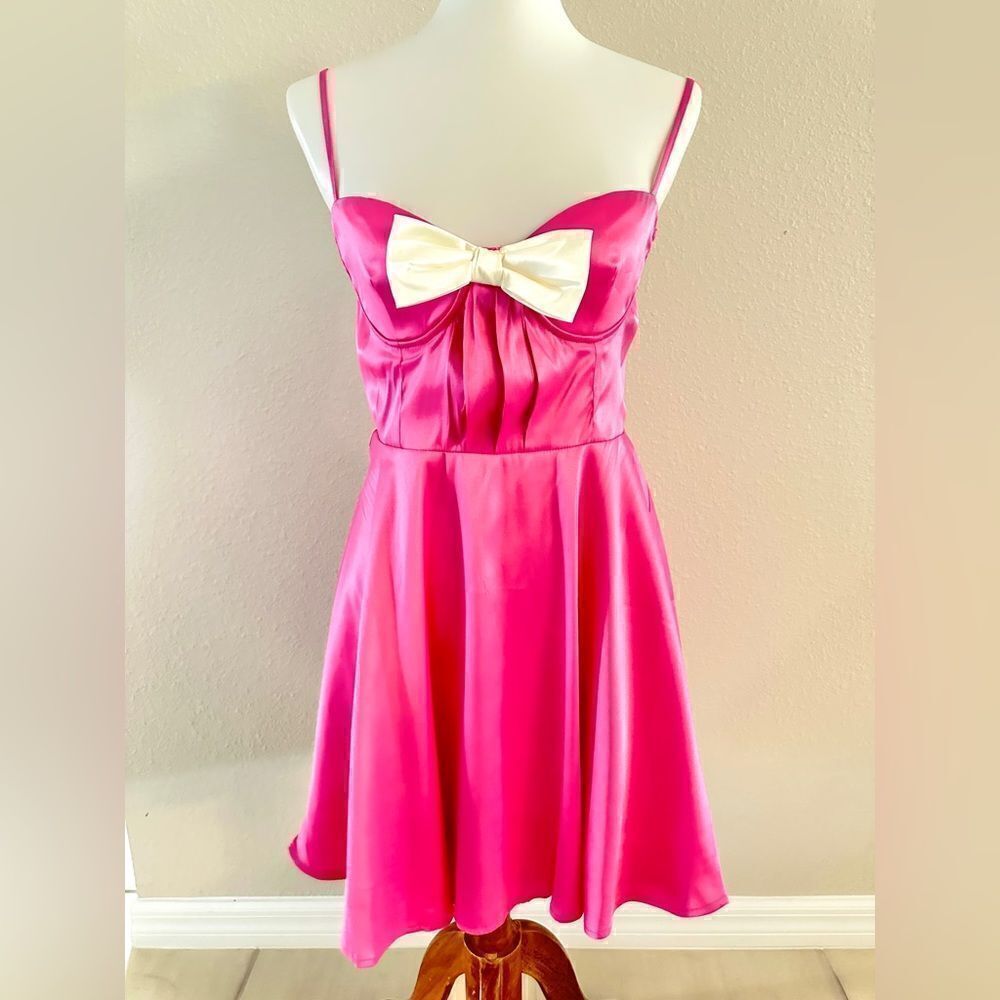 Goth Emo Halloween Barbie costume pink skater dress with white bow NWT Sz L